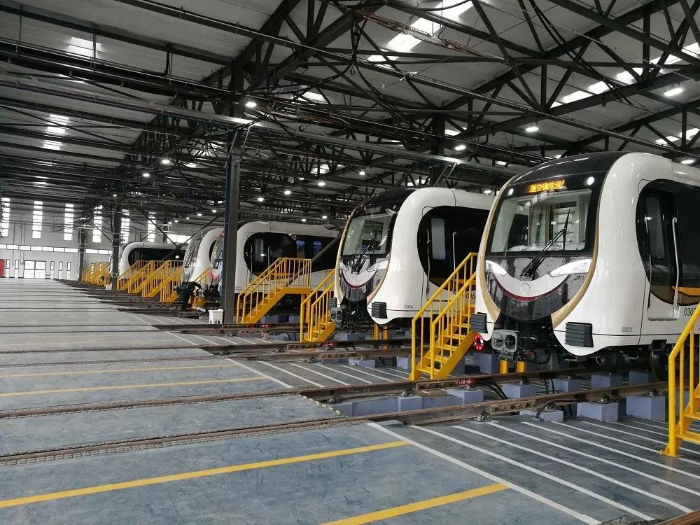 FPC之地鐵列車是如何運到軌道上的？相信很多人沒見過！