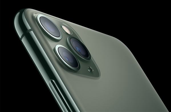 手機(jī)無線充軟板之iPhone 15全系用USB-C：蘋果細(xì)節(jié)套路用戶 狡猾！