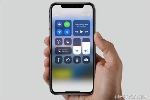 從iPhone X到華為Mate 10，全面屏手機值得買嗎？